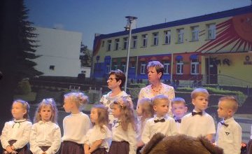 Słoneczka żegnają się z Przedszkolem.