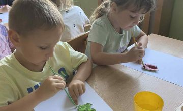 Słoneczka poznają świat zmysłami - korzystamy z darów jesieni