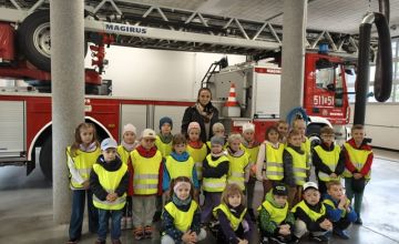 Słoneczka poznają zawód strażaka i Straż Pożarną