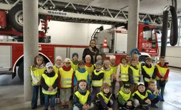 Słoneczka poznają zawód strażaka i Straż Pożarną