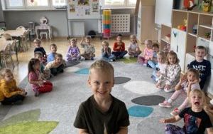 Zwierzęta przygotowują się do zimy- Pszczółki  (6)