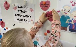 Dzień Babci i Dziadka w grupie Pszczółki  (13)