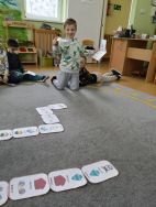 Słoneczka znają zasady bezpiecznej zabawy w zimie (2)