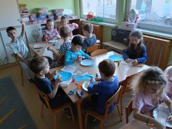 Słoneczka znają zasady bezpiecznej zabawy w zimie (6)