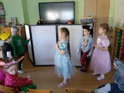 Dzień Teatru w Słoneczkach (3)
