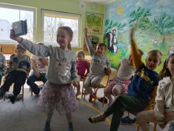 Tydzień teatralny u Słoneczek (6)