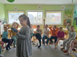 Tydzień teatralny u Słoneczek (4)