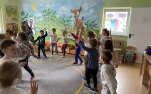 Historia i tradycje regionalne w grupie „Słoneczka” - Oleśnickie Bystrzaki  (3)