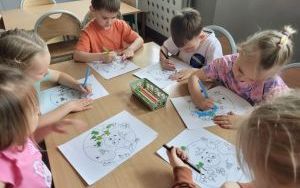Pszczółki dbają o naszą planetę (2)