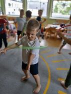 Ziemia w rękach dzieci (1)