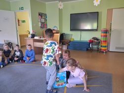 Urodziny Gabrysia - grupa Słoneczka (4)