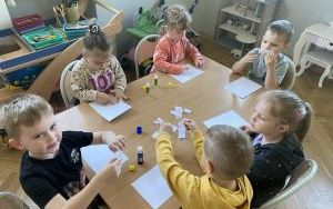 Pszczółki poznają symbole narodowe  (2)