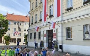 Pszczółki poznają symbole narodowe  (11)