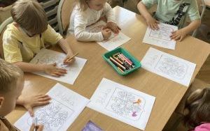 Pszczółki poznają symbole narodowe  (7)