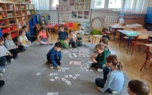 Zuchy poznają zawód dzielnego strażaka (6)