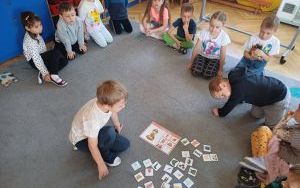 Zuchy poznają zawód dzielnego strażaka (1)