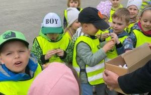 Pszczółki poznają zawód strażaka (6)