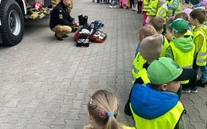 Pszczółki poznają zawód strażaka (5)