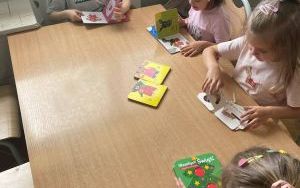 „Pszczółki” w świecie książek  (10)