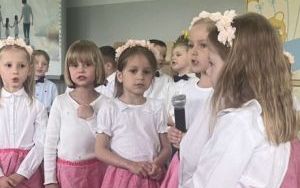 Uroczystość z okazji Dnia Mamy i Taty - Misie (11)