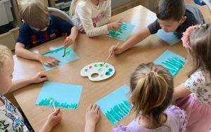 Pszczółki poznają łąkę (10)