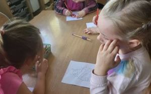 Pszczółki poznają łąkę (5)