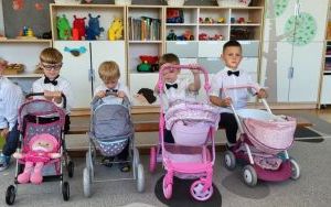 Dzień Mamy i Taty w grupie “Pszczółek” (12)