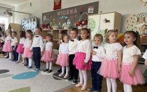 Dzień Mamy i Taty w grupie “Pszczółek” (6)