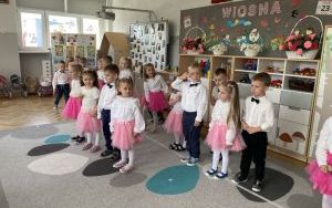 Dzień Mamy i Taty w grupie “Pszczółek” (2)