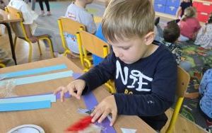 Krasnale poznają „dzieci świata" (7)