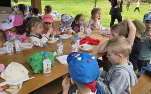 Krasnale w lesie (4)