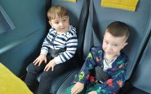 Smerfy na wycieczce w lesie (10)