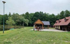 Smerfy na wycieczce w lesie (10)