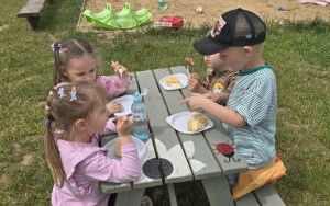 Krasnale z wizytą u alpak (4)