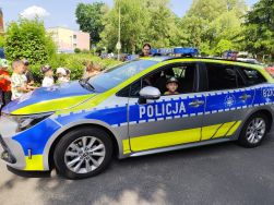 Słoneczka poznają pracę kierowcy ciężarówki (3)