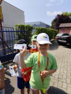 Słoneczka poznają pracę kierowcy ciężarówki (4)