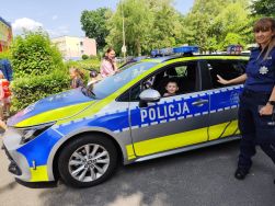 Słoneczka poznają pracę kierowcy ciężarówki (11)