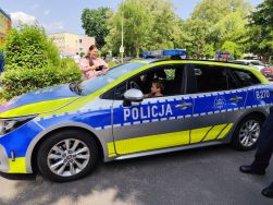 Słoneczka poznają pracę kierowcy ciężarówki (12)