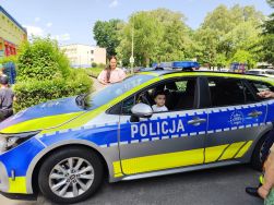 Słoneczka poznają pracę kierowcy ciężarówki (19)