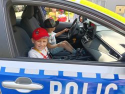 Słoneczka poznają pracę kierowcy ciężarówki (14)
