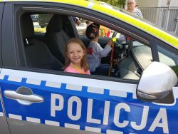 Słoneczka poznają pracę kierowcy ciężarówki (5)