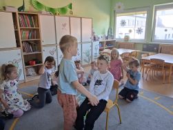 Urodziny Adasia - grupa Słoneczka (11)
