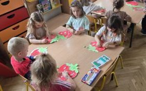 Letnie przysmaki w grupie Krasnale (13)