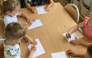 Czym podróżujemy? - grupa Pszczółki  (8)