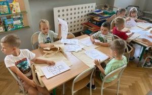 Warsztaty z malowania toreb grupa Pszczółki  (5)