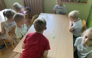 Grupa „Słoneczka” - pierwszy tydzień jako pięciolatki  (7)