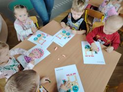 Pierwsze dni w przedszkolu - grupa "Krasnale" (3)