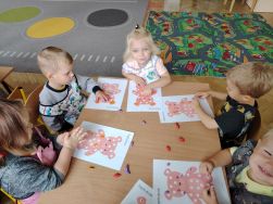 Pierwsze dni w przedszkolu - grupa "Krasnale" (6)