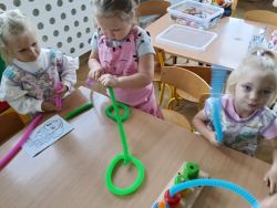 Pierwsze dni w przedszkolu - grupa "Krasnale" (12)