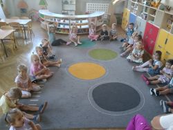 Pierwsze dni w przedszkolu - grupa "Krasnale" (19)
